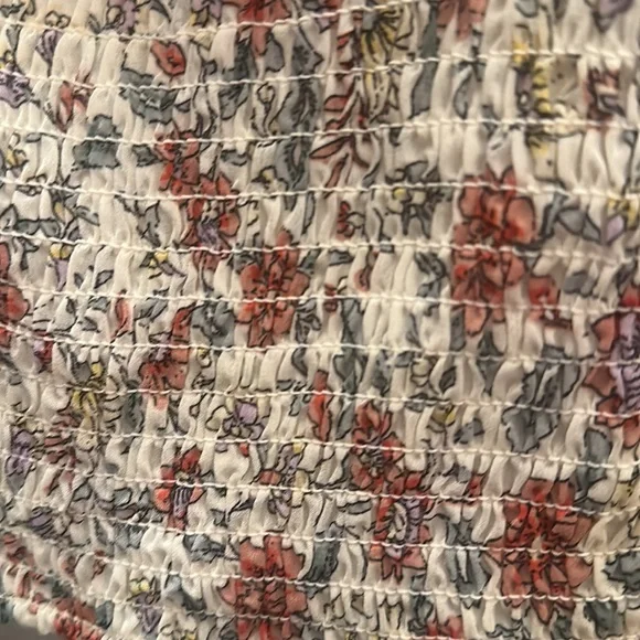 Top - Picture 2 of 2